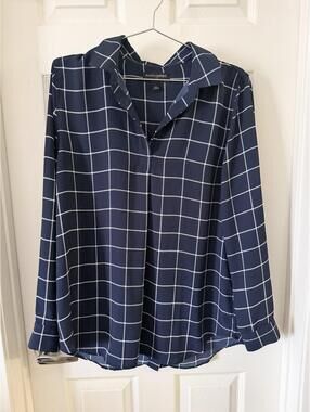 Banana Republic Navy Blue Windowpane Boyfriend Fit Shirt - Size L
